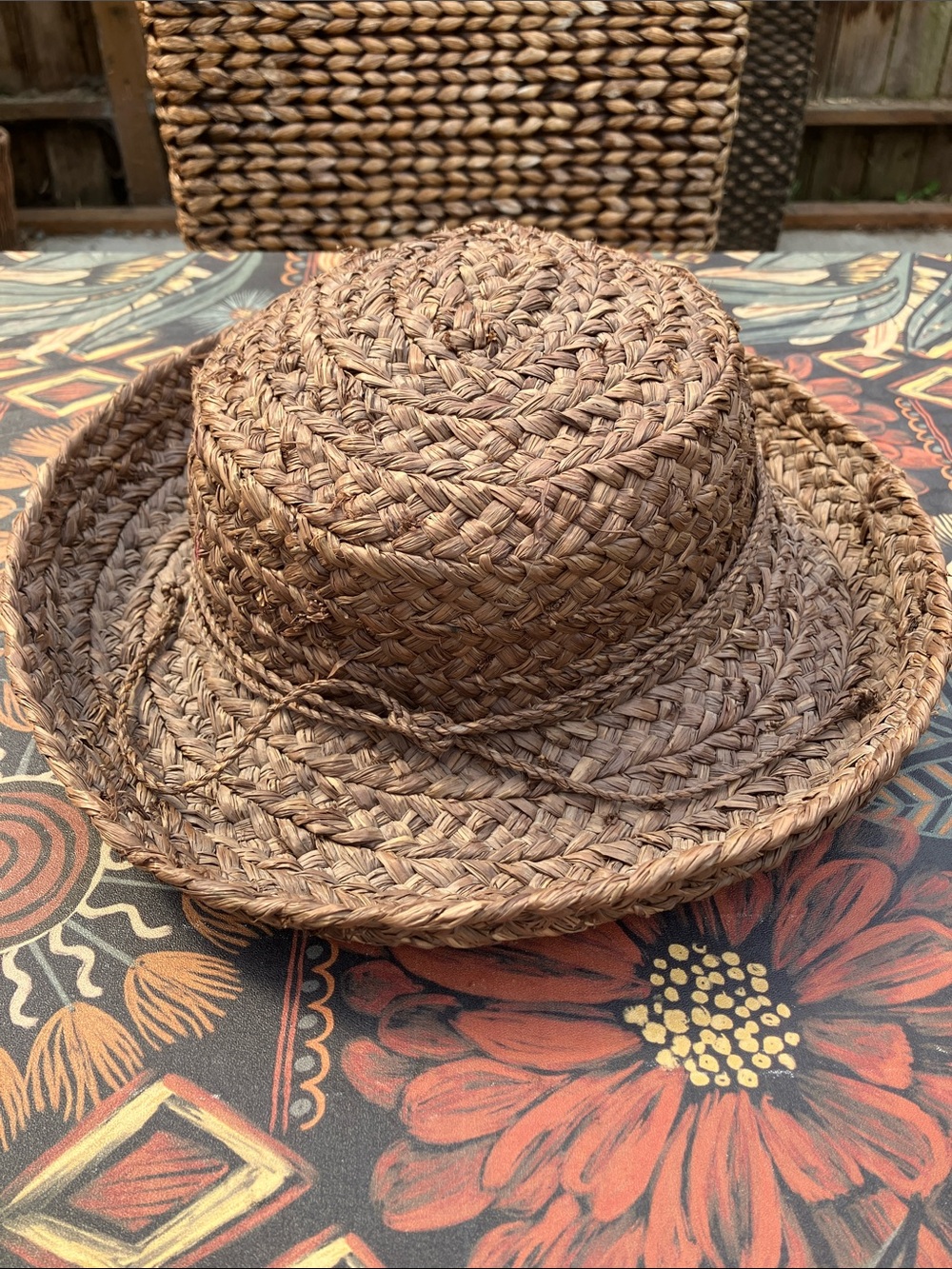 NWOT Helen Kaminski Brown Classic Rafia Hat